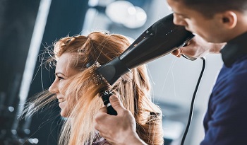 Hair and makeup salons near me location